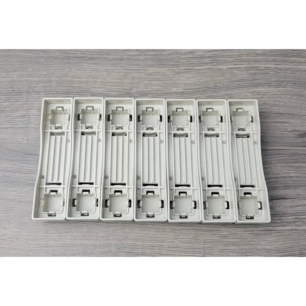 VTG 2004 Fisher Price GeoTrax Set of 7 Track Risers Support Columns Discontinued